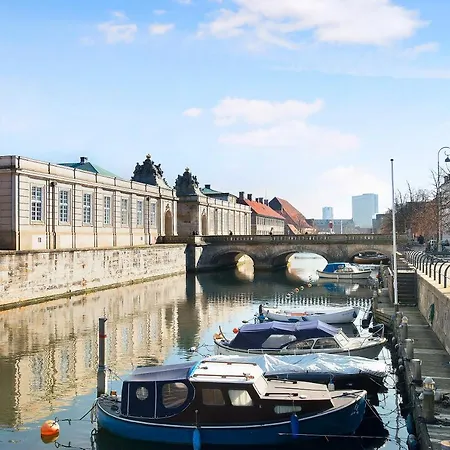Sanders Secret - Pleasant Three-bedroom Townhouse Near Main Attractions * Kopenhagen